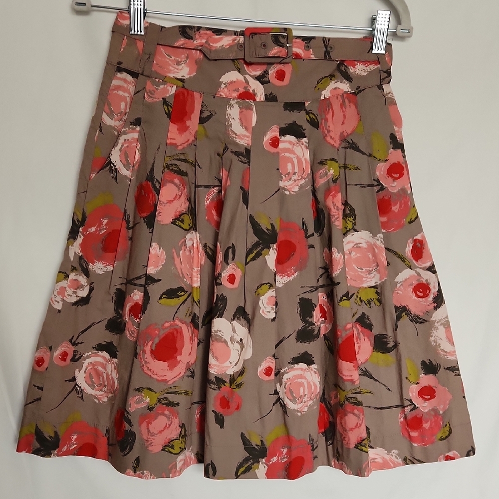 H&M Pink Floral Floral A Line Pleated Skirt